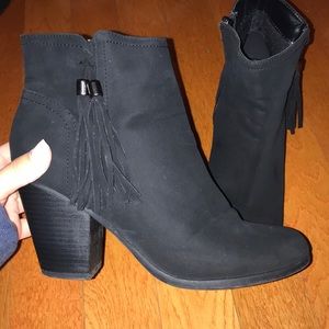 Soda black booties with tassels size 10